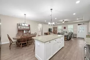 25639 Forest Ln, Cleveland, TX 77328 - Photo 6