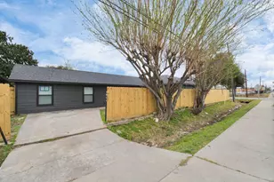 262 1/2 De Boll St, Houston, TX 77022 - Photo 18
