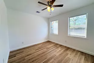 3204 Avenue K, Bay City, TX 77414 - Photo 16