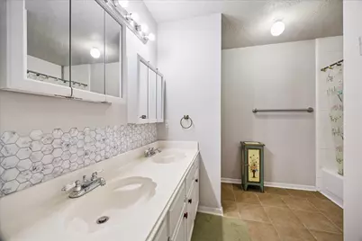18284 Hollyberry Ct, Porter, TX 77365 - Photo 8