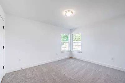 8658 Sonneville Drive, Houston, TX 77080 - Photo 18