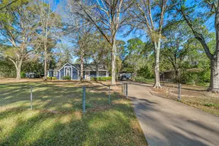 201 Pine Rd, Coldspring, TX 77331 - Photo 2