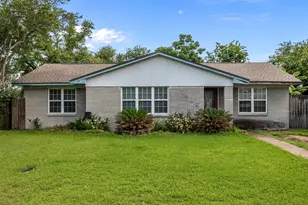 1416 N Avenue F, Freeport, TX 77541 - Photo 1