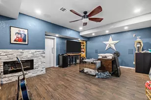 1416 N Avenue F, Freeport, TX 77541 - Photo 12