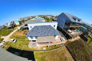 114 Sand Dune Ct, Surfside Beach, TX 77541 - Photo 4