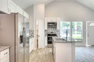 9812 Arbor Oak, Willis, TX 77318 - Photo 6