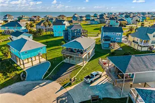 3260 Hidden Gold, Crystal Beach, TX 77650 - Photo 38