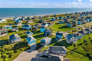3260 Hidden Gold, Crystal Beach, TX 77650 - Photo 40
