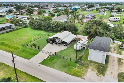 1046 Oneil Road, Crystal Beach, TX 77650 - Photo 30