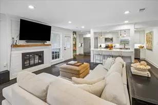 747 Thistlewood Dr, Houston, TX 77079 - Photo 10