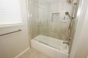 612 Falling Leaf Dr, Friendswood, TX 77546 - Photo 12