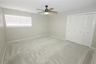 612 Falling Leaf Dr, Friendswood, TX 77546 - Photo 14