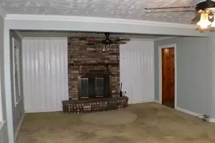 2890 W Lucas Dr, Beaumont, TX 77706 - Photo 10