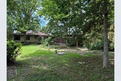 2890 W Lucas Drive, Beaumont, TX 77706 - Photo 34