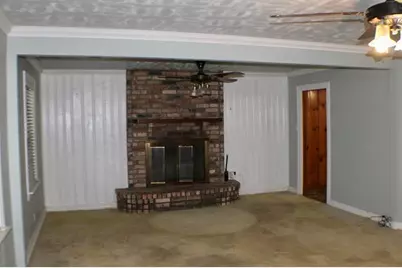 2890 W Lucas Drive, Beaumont, TX 77706 - Photo 10