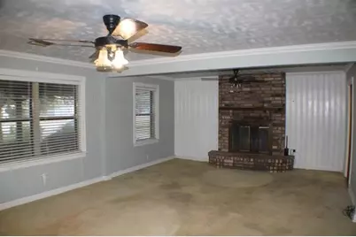 2890 W Lucas Drive, Beaumont, TX 77706 - Photo 8
