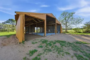 6623 County Rd 4, Damon, TX 77430 - Photo 36