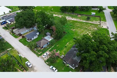 206 Clark Street, Richmond, TX 77469 - Photo 4