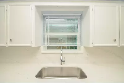 7703 Quail Meadow Drive, Houston, TX 77071 - Photo 30