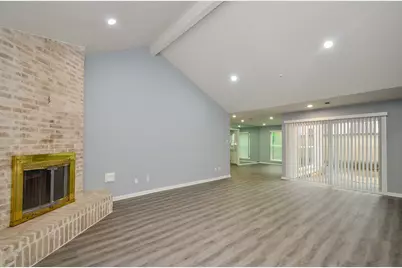 7703 Quail Meadow Drive, Houston, TX 77071 - Photo 16