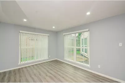 7703 Quail Meadow Drive, Houston, TX 77071 - Photo 20