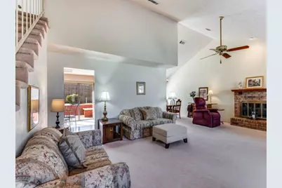 500 Thorn Wood Drive, Euless, TX 76039 - Photo 4