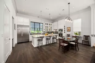 11 Robita St, Houston, TX 77019 - Photo 8