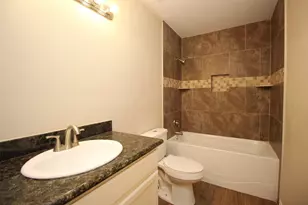 13 Hideaway Dr, Friendswood, TX 77546 - Photo 18