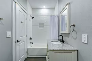 1040 Johnson Rd, Gilchrist, TX 77617 - Photo 28