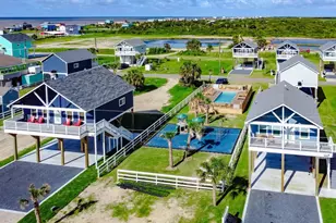 1040 Johnson Rd, Gilchrist, TX 77617 - Photo 46