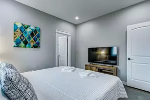 1040 Johnson Rd, Gilchrist, TX 77617 - Photo 32