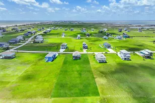 4015 Mitote Dr, Galveston, TX 77554 - Photo 2
