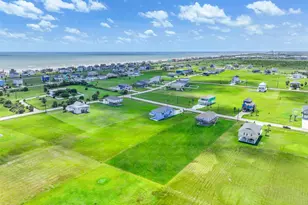 4015 Mitote Dr, Galveston, TX 77554 - Photo 6