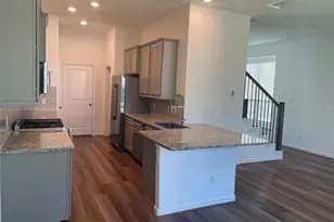 621 Aspen Falls Ct, Conroe, TX 77304 - Photo 2