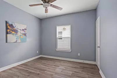9814 Masterson St, Houston, TX 77029 - Photo 16