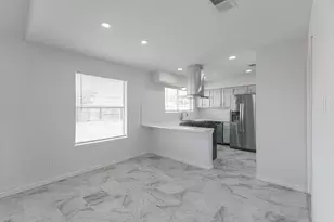 8706 Kirkmont Dr, Houston, TX 77089 - Photo 6