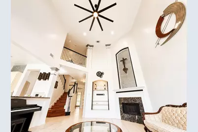 5507 Cranston Court, Sugar Land, TX 77479 - Photo 8