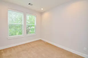 5903 Val Verde St, Houston, TX 77057 - Photo 22
