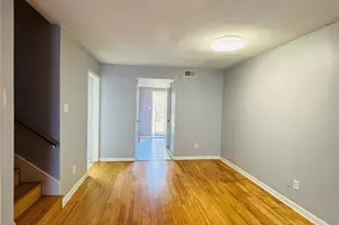 7913 Grove Ridge Dr, Houston, TX 77061 - Photo 2