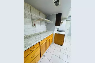 7913 Grove Ridge Drive, Houston, TX 77061 - Photo 6