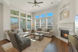 8111 Foster Gate Ct, Richmond, TX 77407 - Photo 10