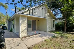 4305 Engleford St, Houston, TX 77026 - Photo 2
