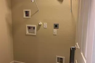 4305 Engleford St, Houston, TX 77026 - Photo 6