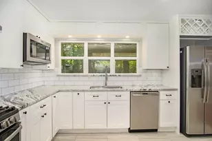 4602 Kinglet St, Houston, TX 77035 - Photo 1