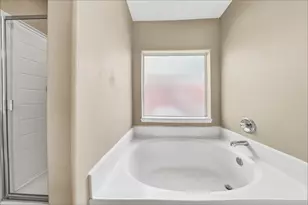 21406 Sunrise Brook Ln, Spring, TX 77379 - Photo 12