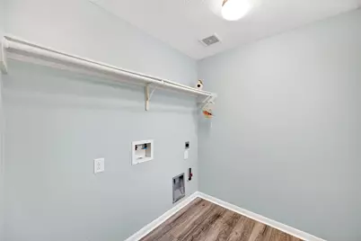 1010 Larks Trace Lane, Houston, TX 77090 - Photo 36