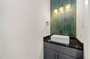 4624 Mayflower St, Houston, TX 77033 - Photo 18
