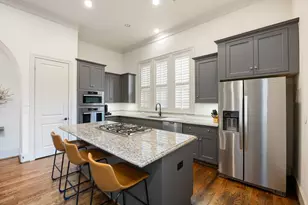 310 W Bell St, Houston, TX 77019 - Photo 20