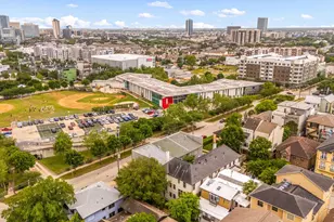 310 W Bell St, Houston, TX 77019 - Photo 40