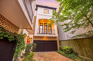 310 W Bell St, Houston, TX 77019 - Photo 2